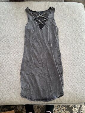 Crisscross V-Neck Tank Dress in Washed Gray